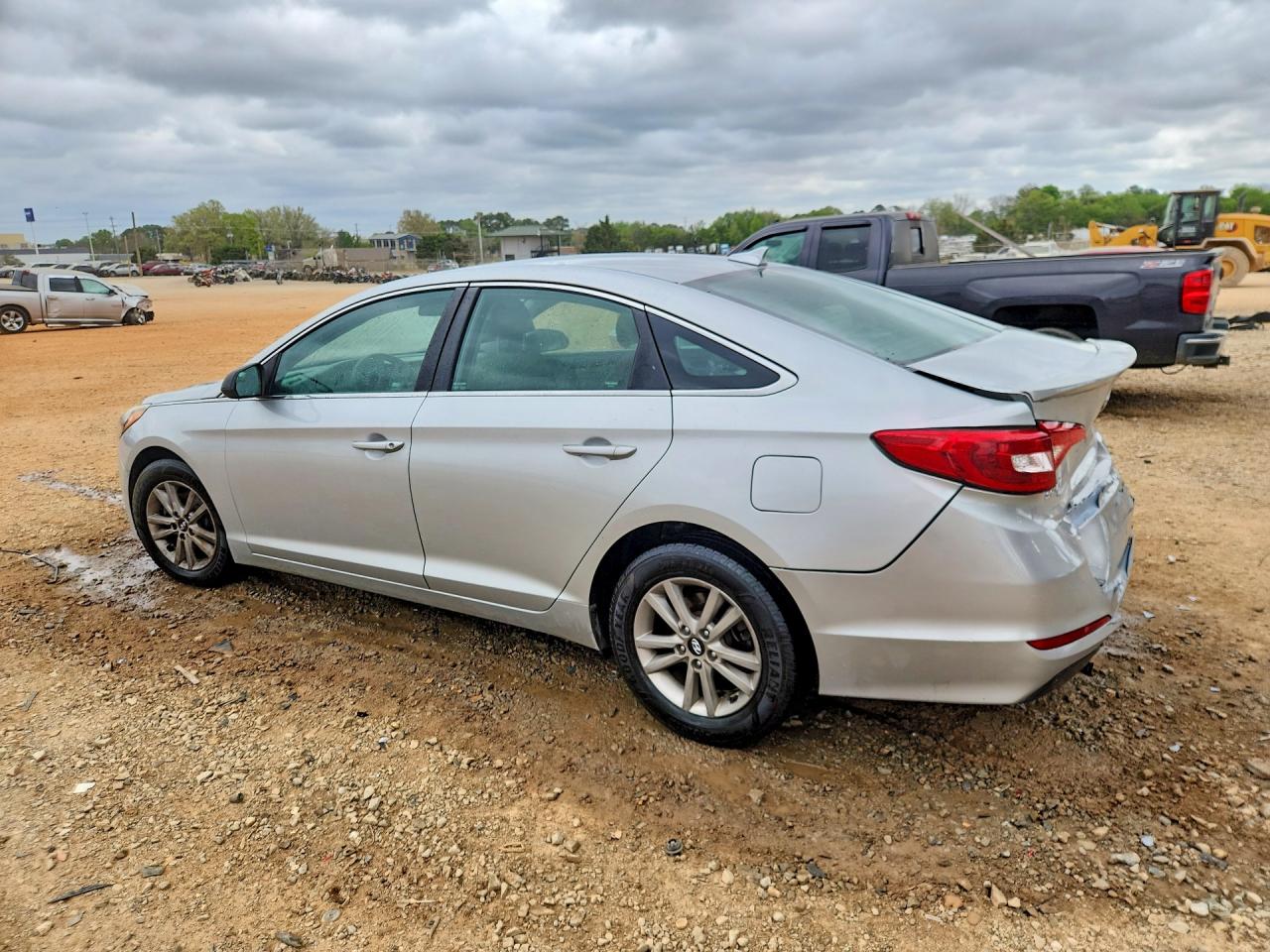 2015 HYUNDAI SONATA SE photo 3