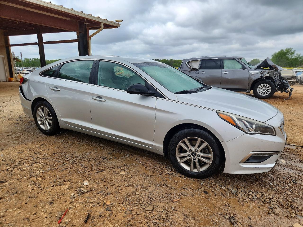 2015 HYUNDAI SONATA SE photo 7