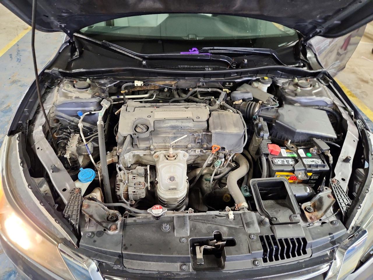 2015 HONDA ACCORD LX photo 31