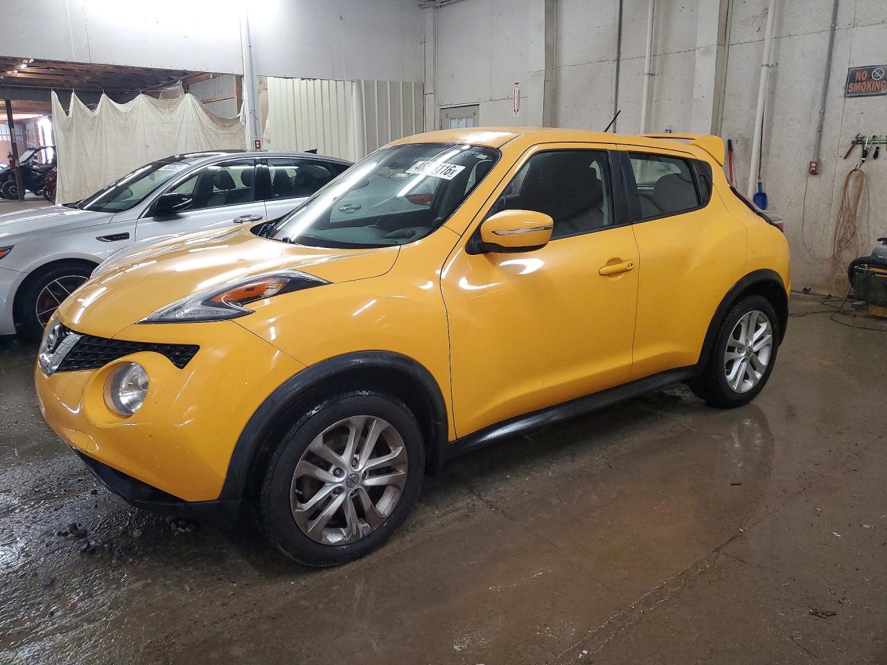 2015 NISSAN JUKE
