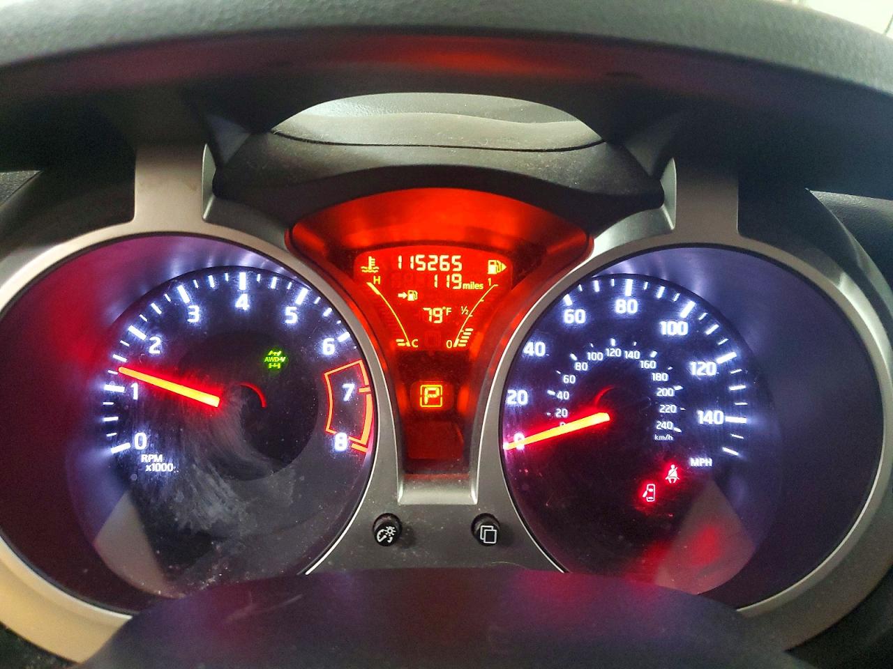2015 NISSAN JUKE S photo 17