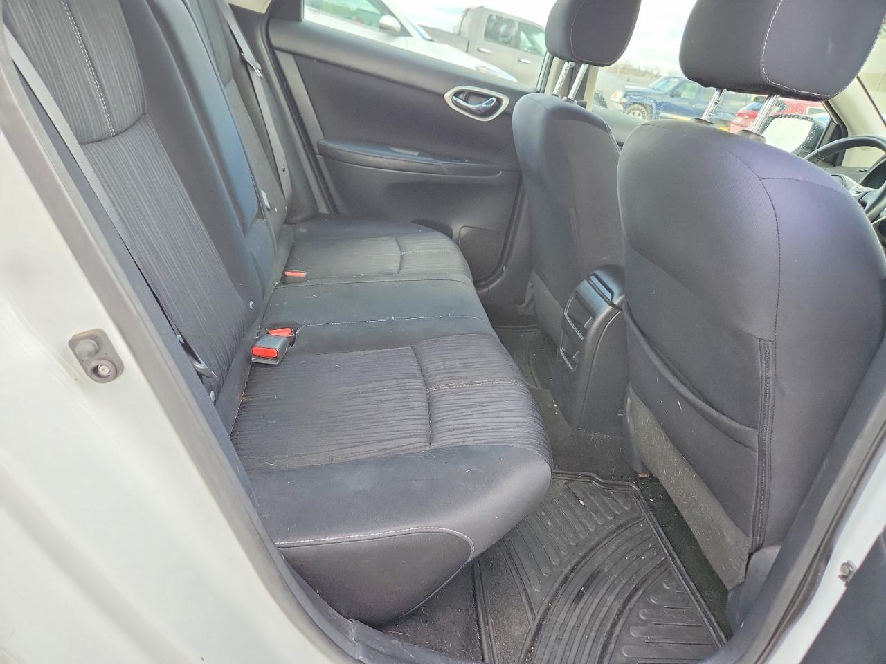 2016 NISSAN SENTRA SV photo 28