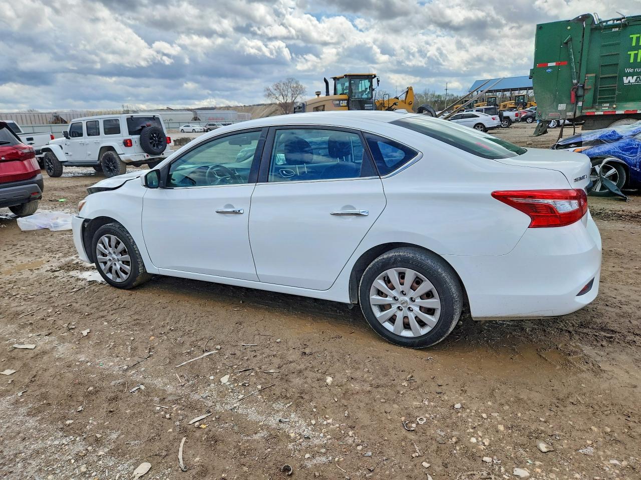 2016 NISSAN SENTRA SV photo 4