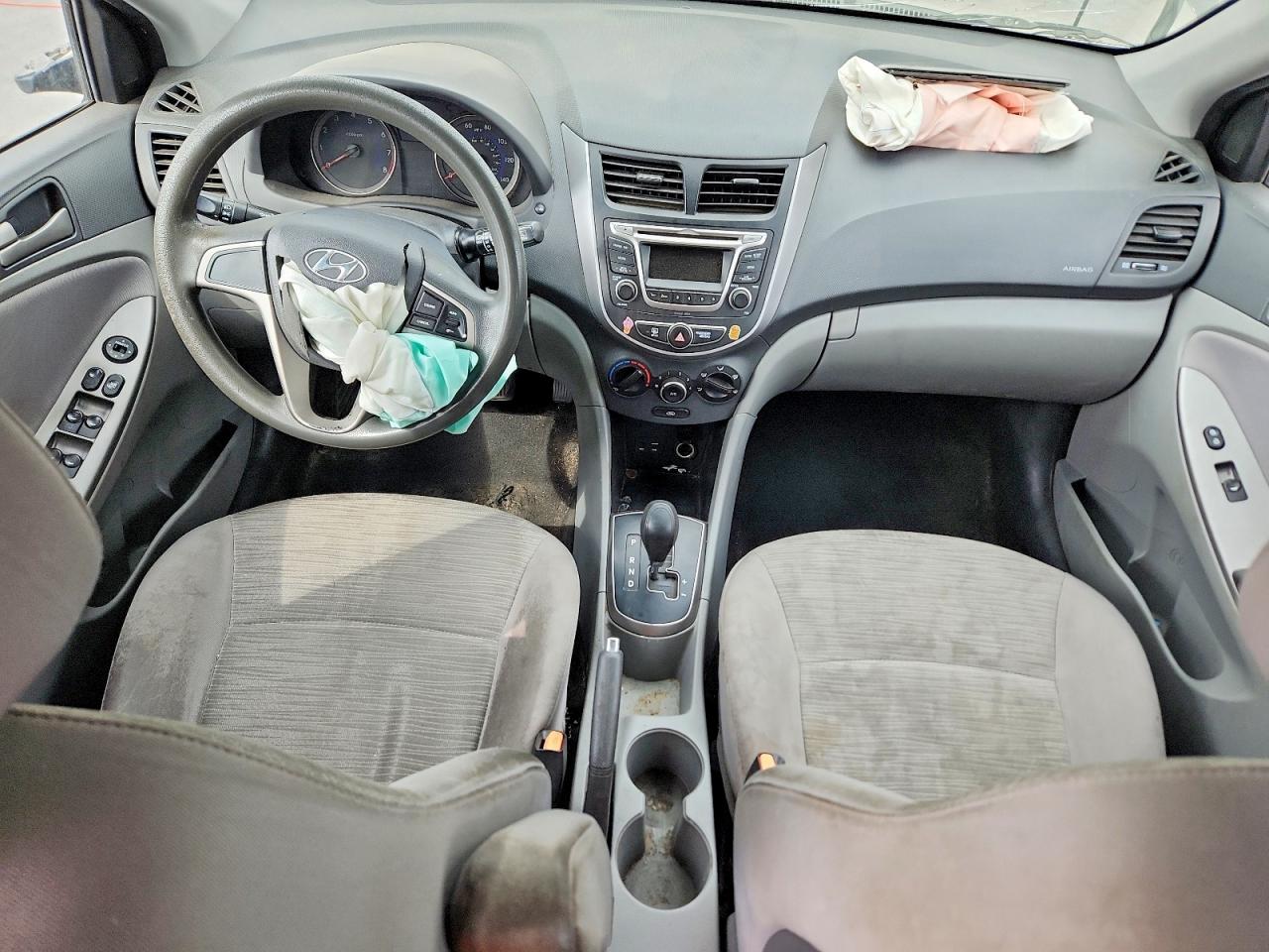2017 HYUNDAI ACCENT SE photo 15