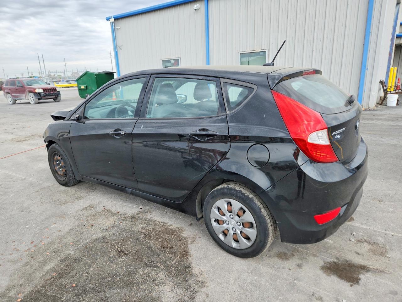 2017 HYUNDAI ACCENT SE photo 3