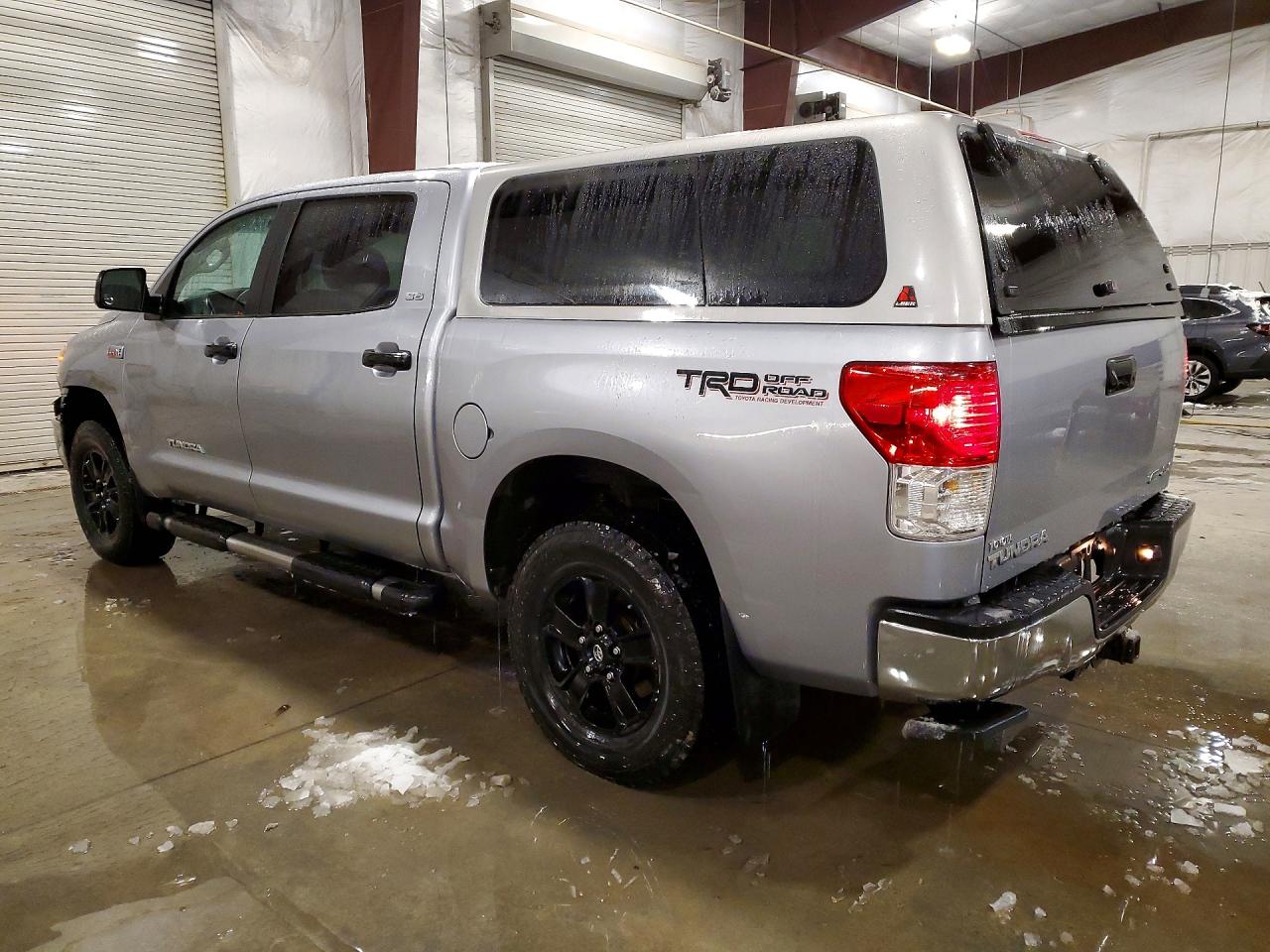 2013 TOYOTA TUNDRA photo 2