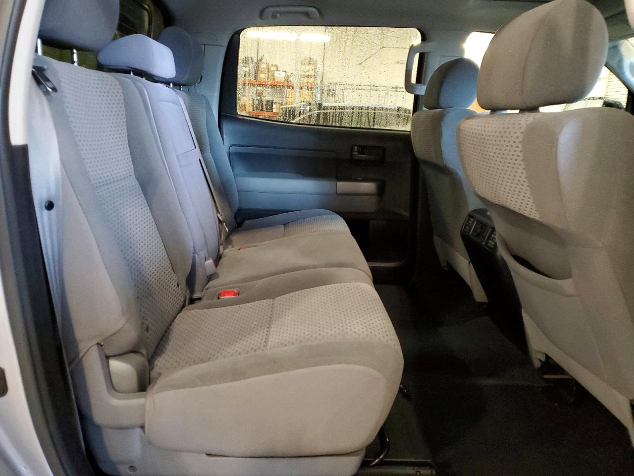 2013 TOYOTA TUNDRA photo 10