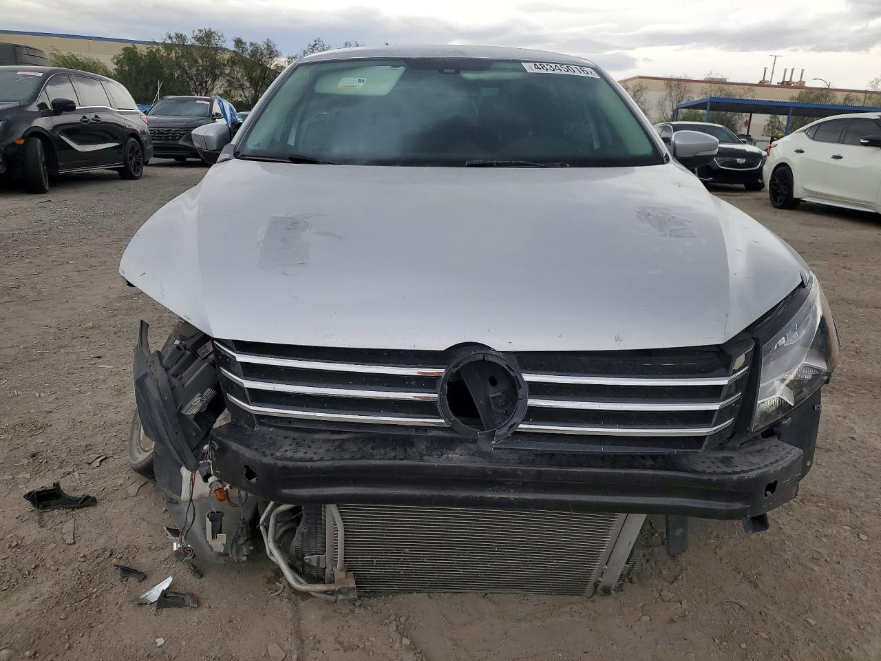 2015 VOLKSWAGEN PASSAT SE photo 9