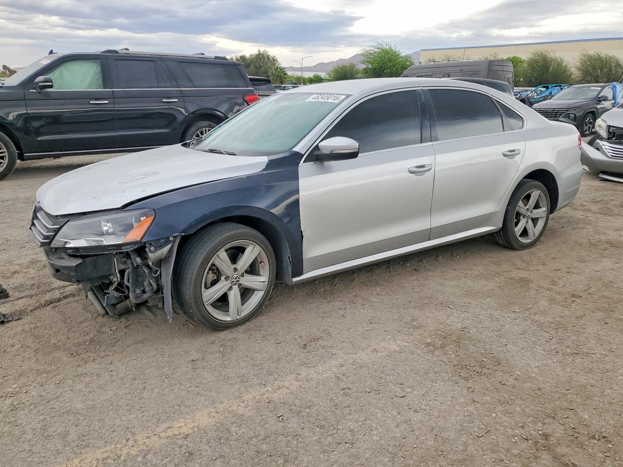 2015 VOLKSWAGEN PASSAT