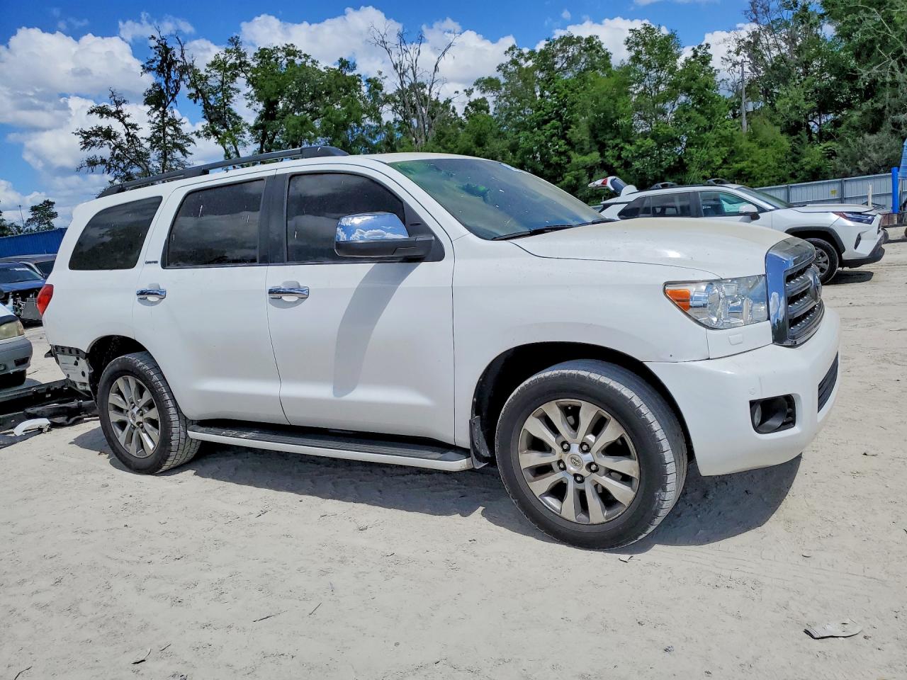 2015 TOYOTA SEQUOIA LIMITED photo 4