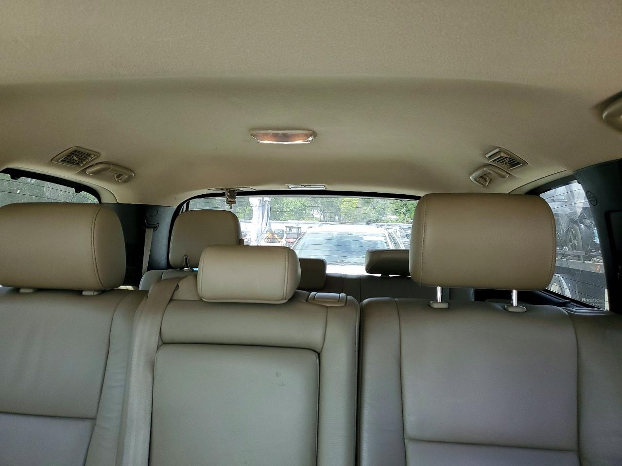 2015 TOYOTA SEQUOIA LIMITED photo 10