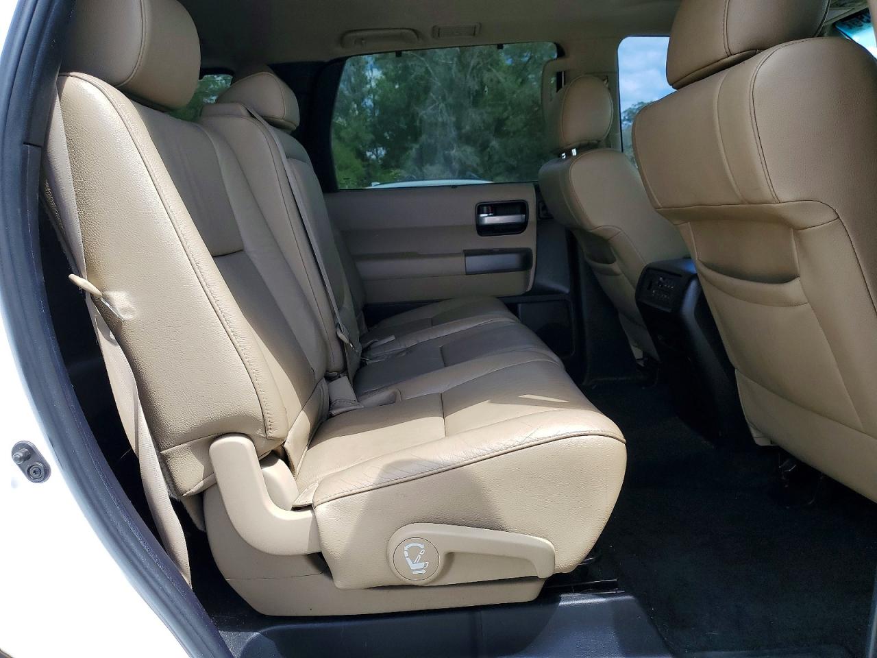 2015 TOYOTA SEQUOIA LIMITED photo 11