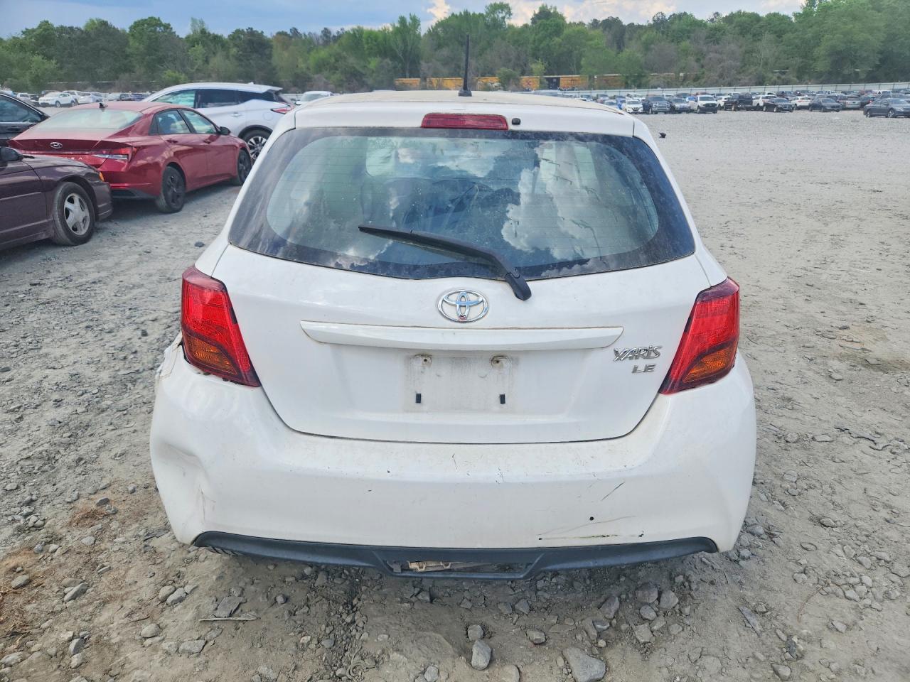 2015 TOYOTA YARIS 3-DOOR LE photo 6