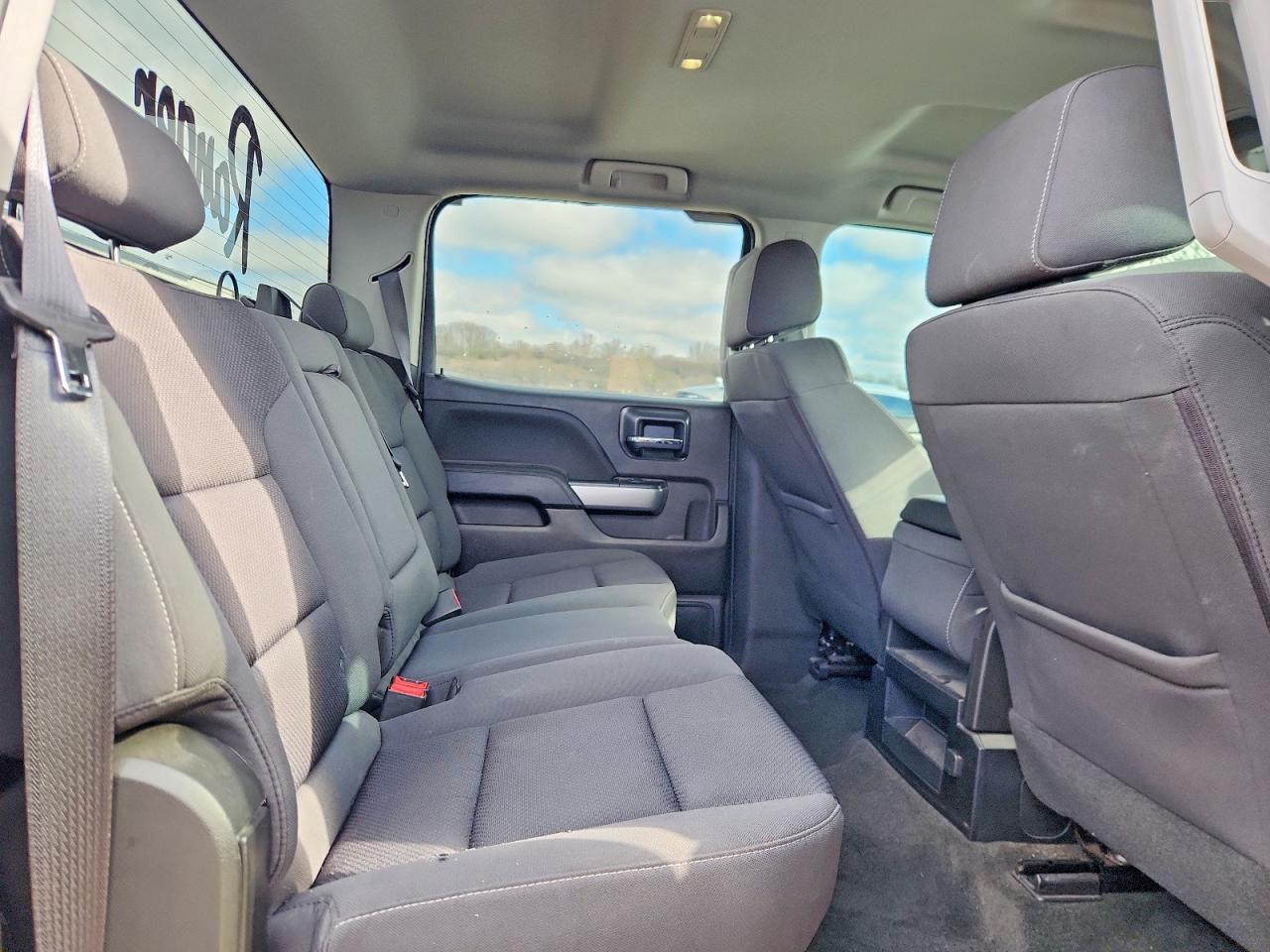 2018 CHEVROLET SILVERADO K1500 LT photo 19