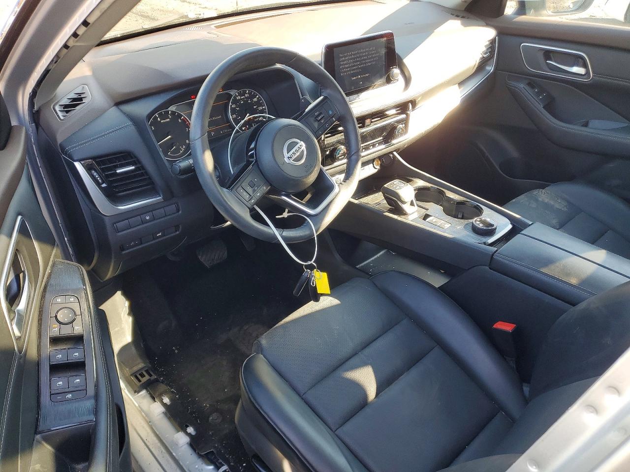 2021 NISSAN ROGUE SV photo 22