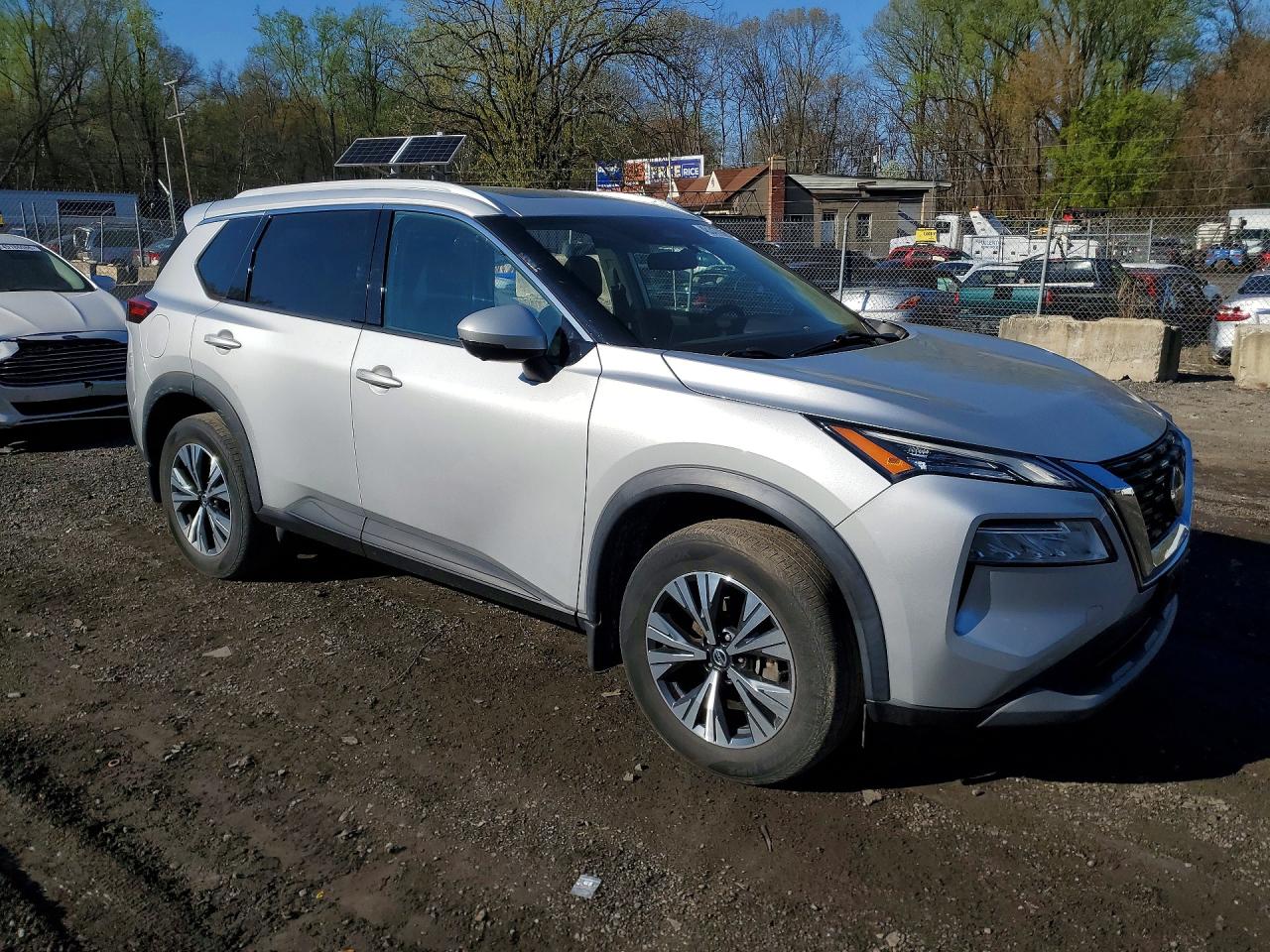2021 NISSAN ROGUE SV photo 10