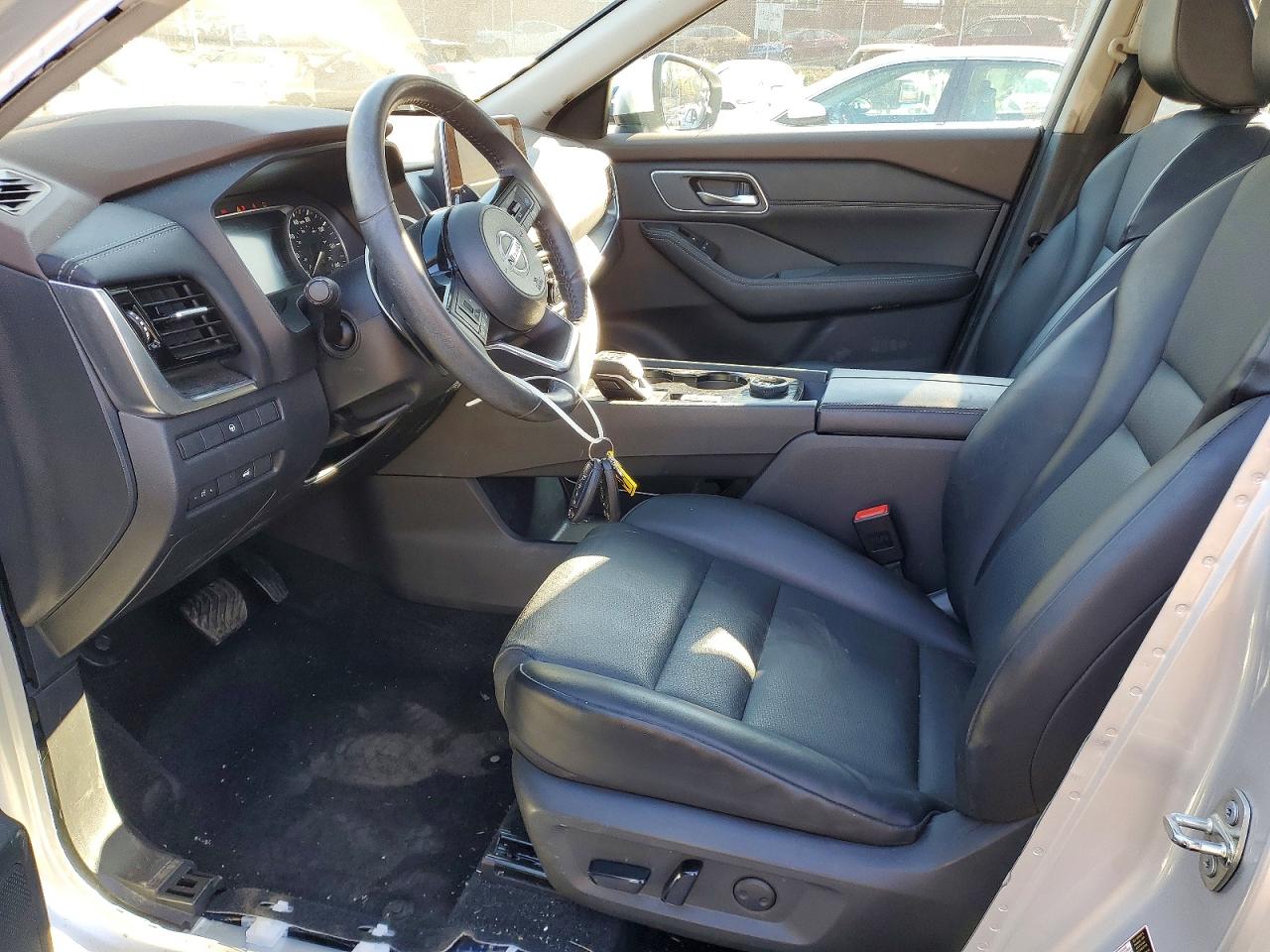 2021 NISSAN ROGUE SV photo 19