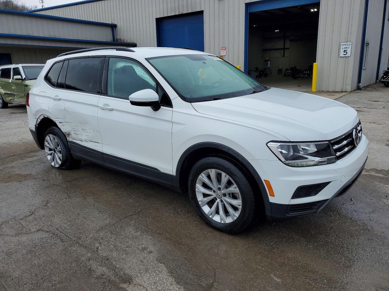 2020 VOLKSWAGEN TIGUAN S photo 10