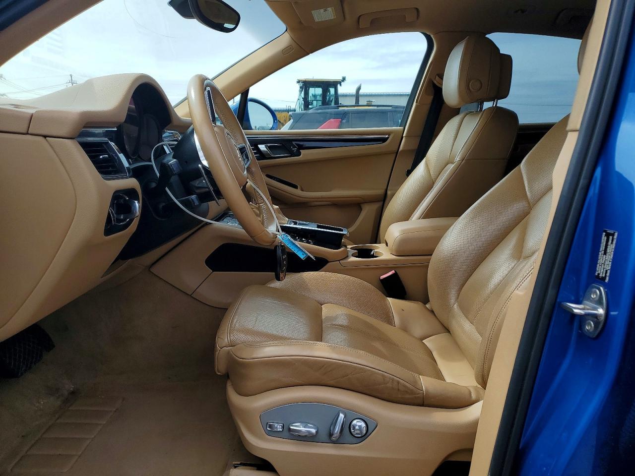2015 PORSCHE MACAN S photo 13