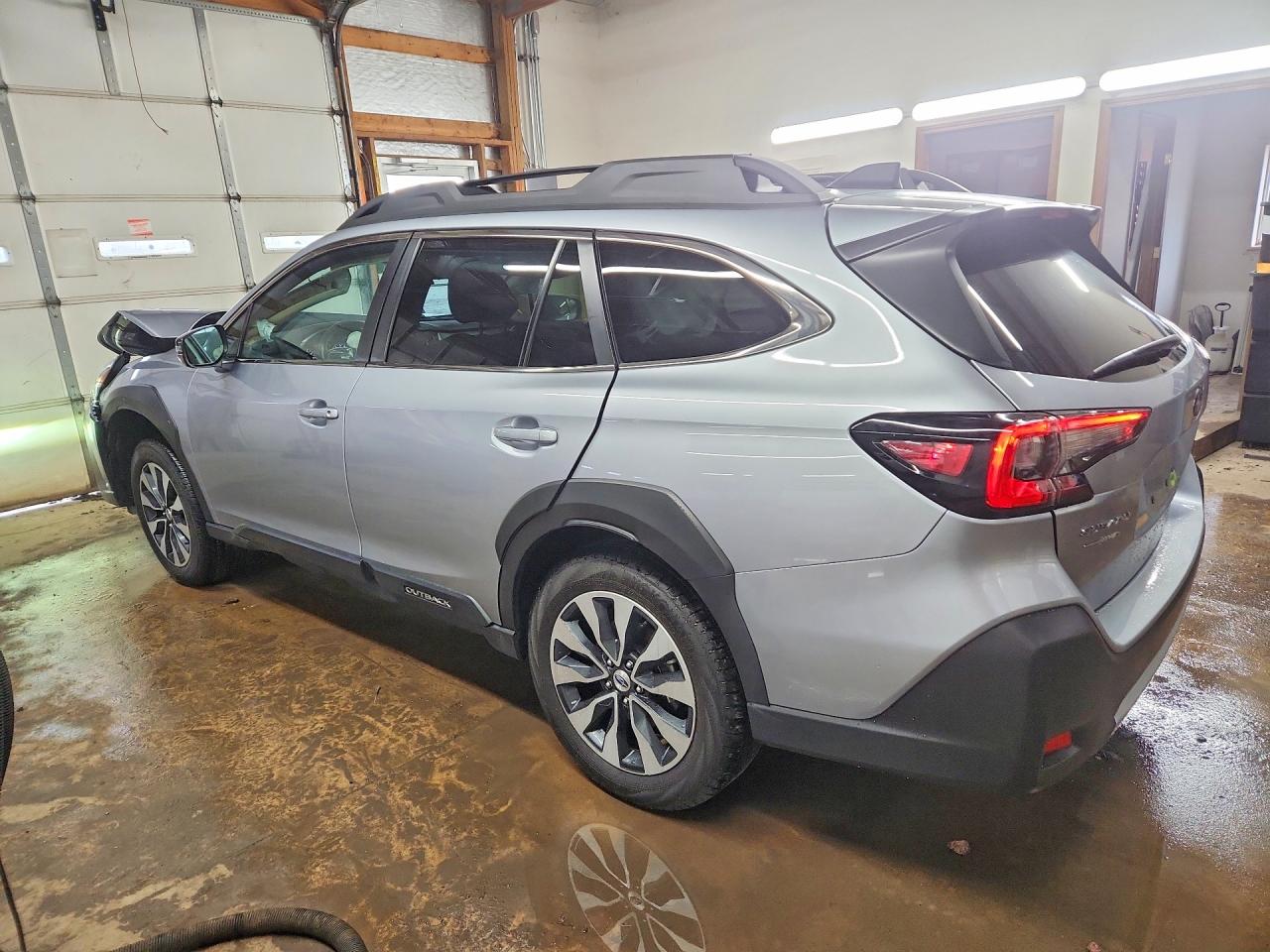 2023 SUBARU OUTBACK LIMITED photo 3