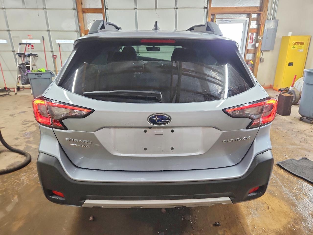 2023 SUBARU OUTBACK LIMITED photo 11