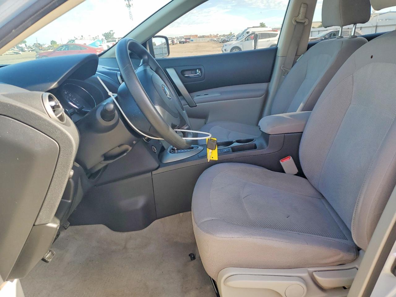 2013 NISSAN ROGUE S photo 19