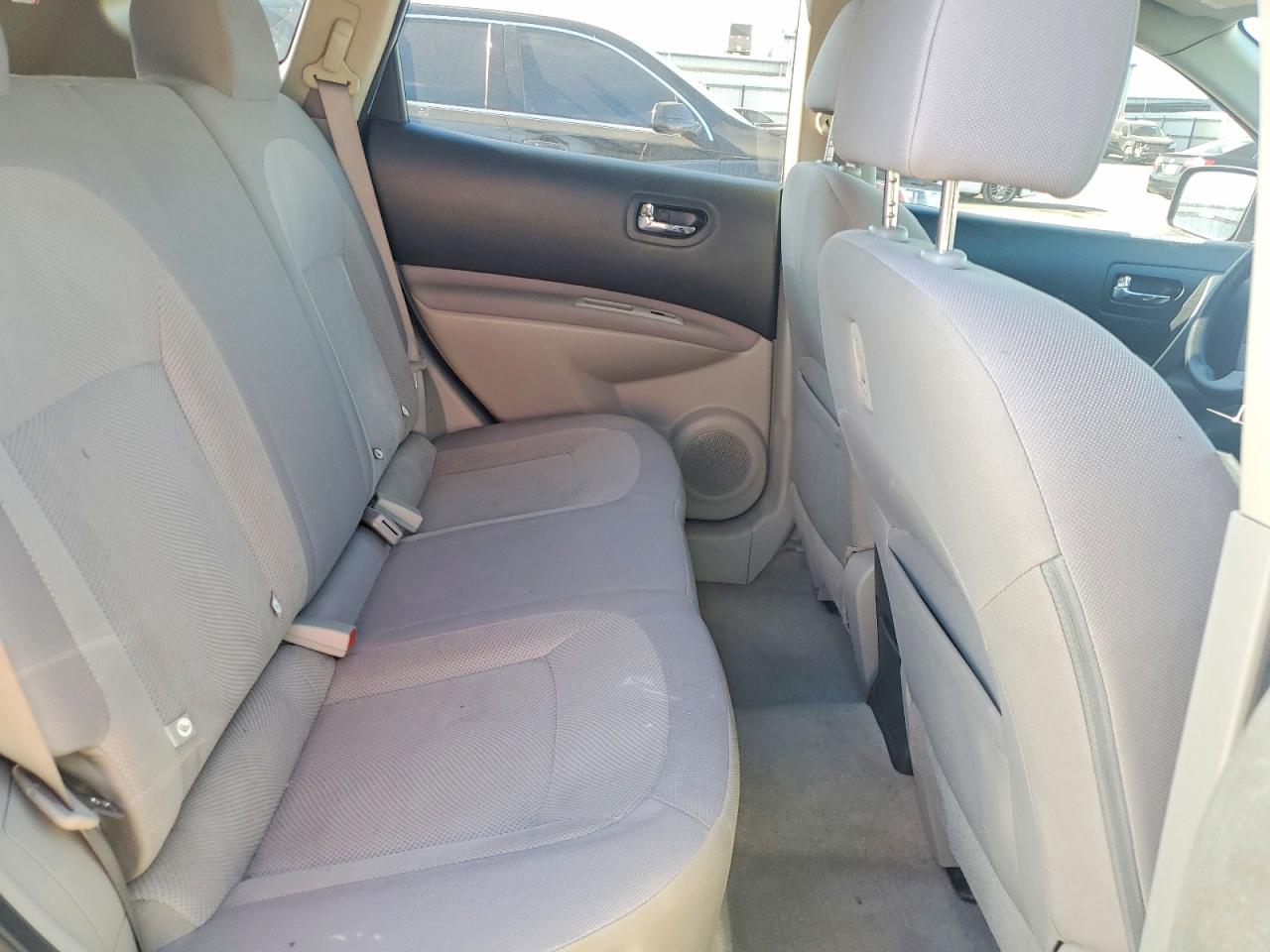 2013 NISSAN ROGUE S photo 28