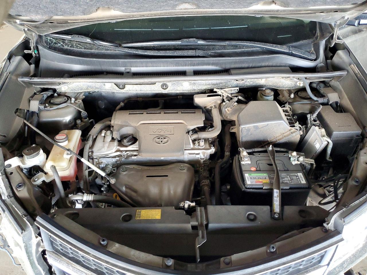 2015 TOYOTA RAV4 XLE photo 11
