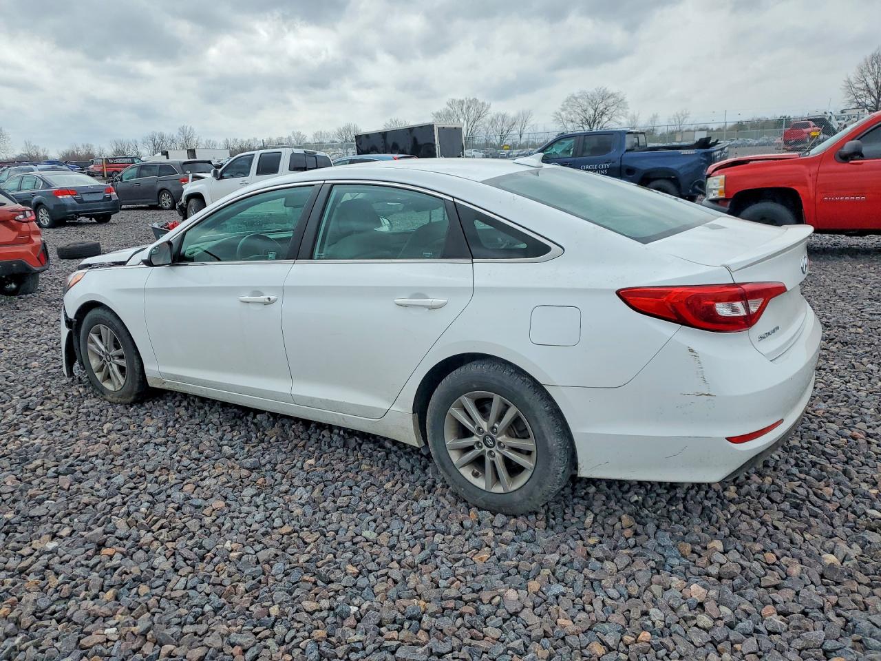 2016 HYUNDAI SONATA SE photo 4