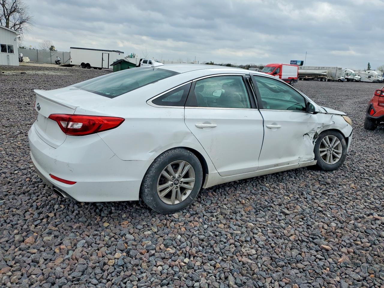 2016 HYUNDAI SONATA SE photo 7