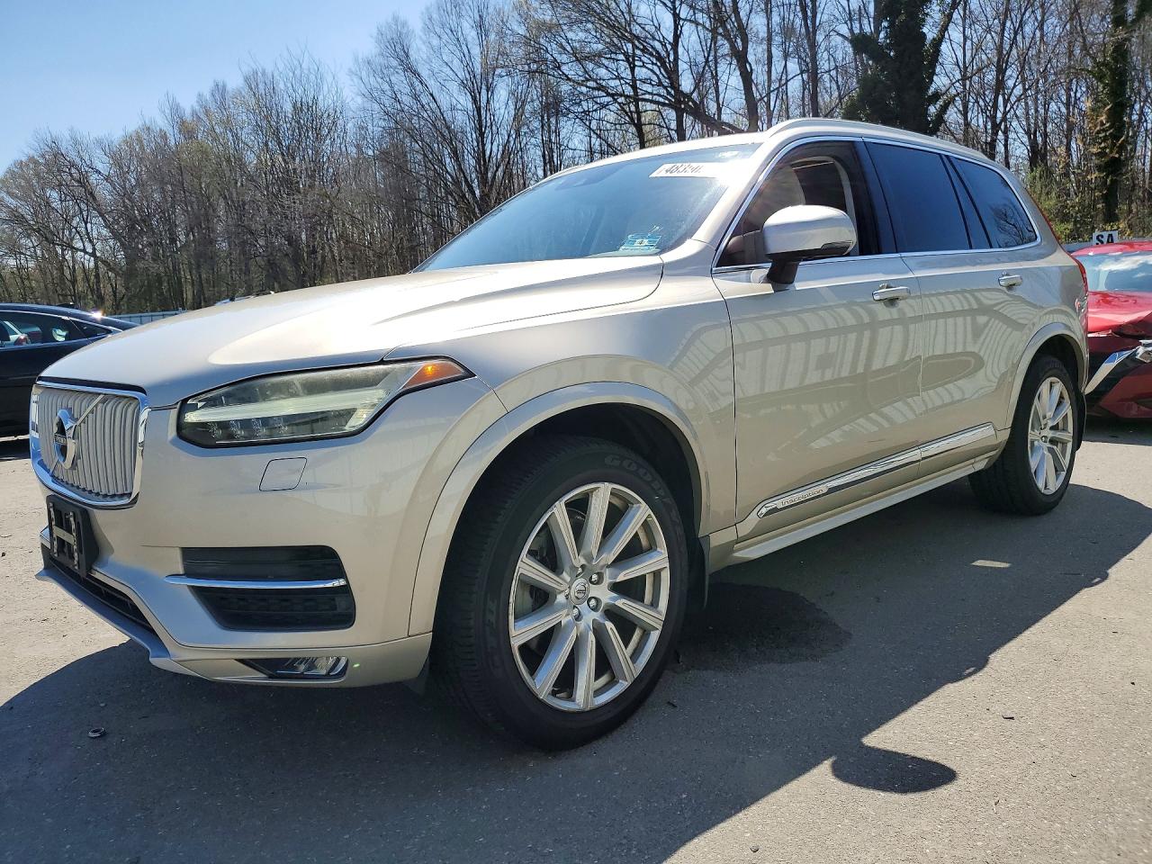 2016 VOLVO XC90