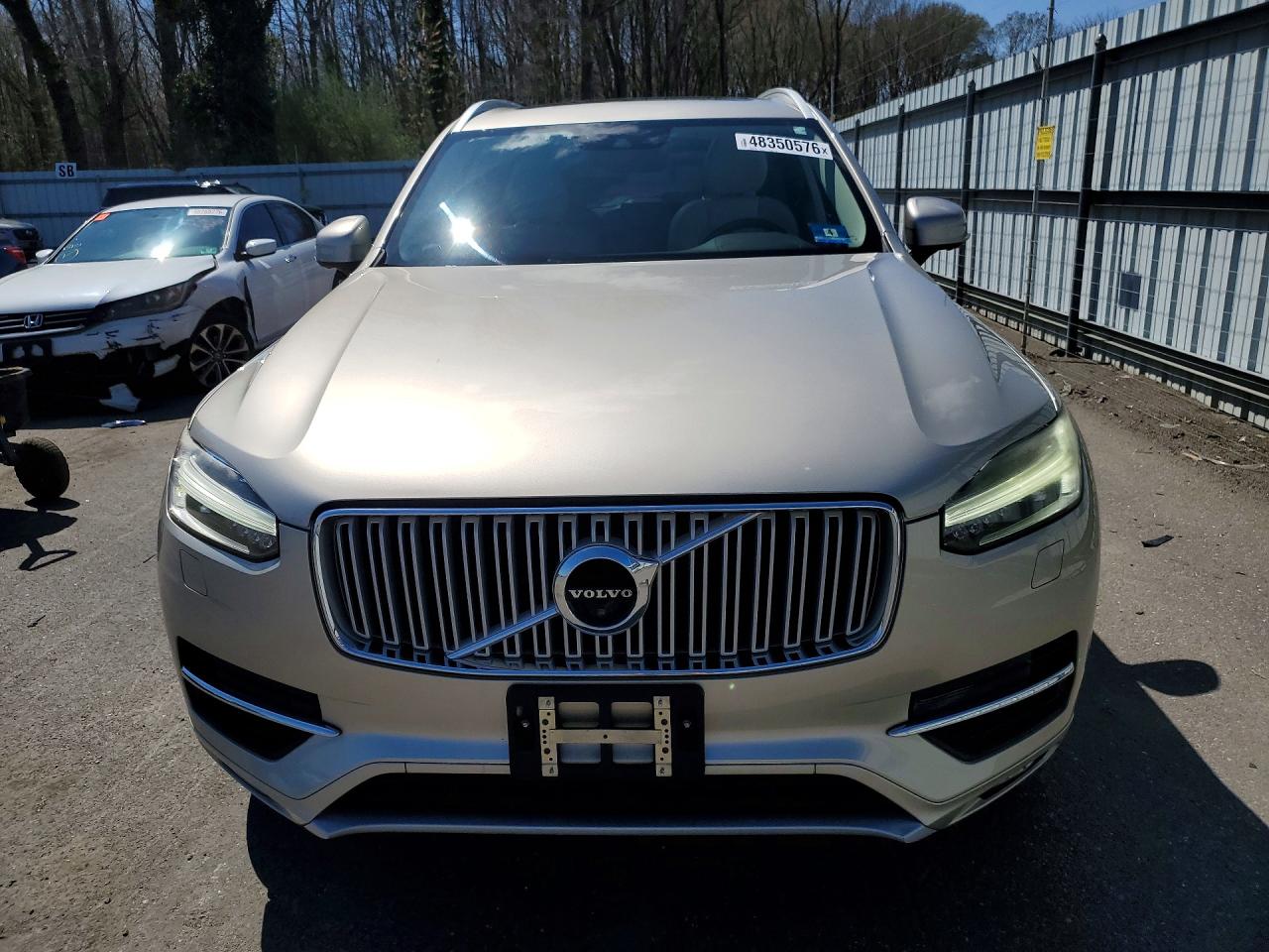 2016 VOLVO XC90 T6 photo 9