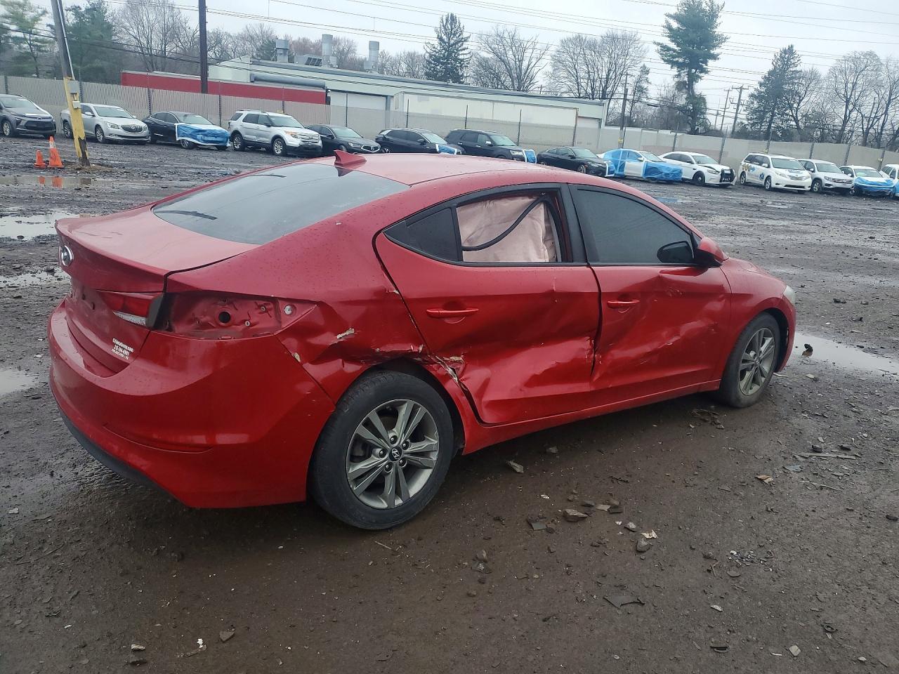2018 HYUNDAI ELANTRA photo 5