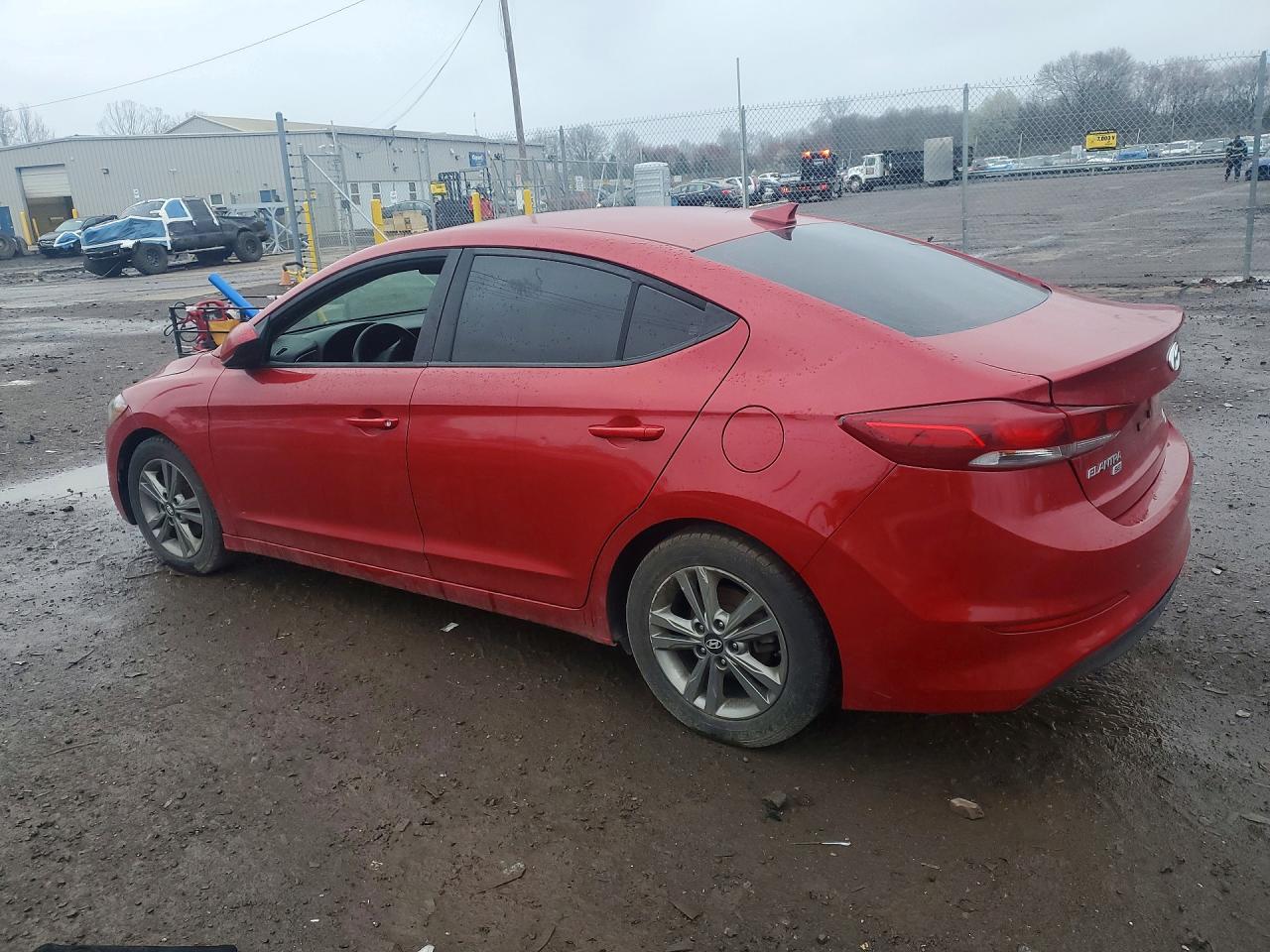 2018 HYUNDAI ELANTRA photo 3