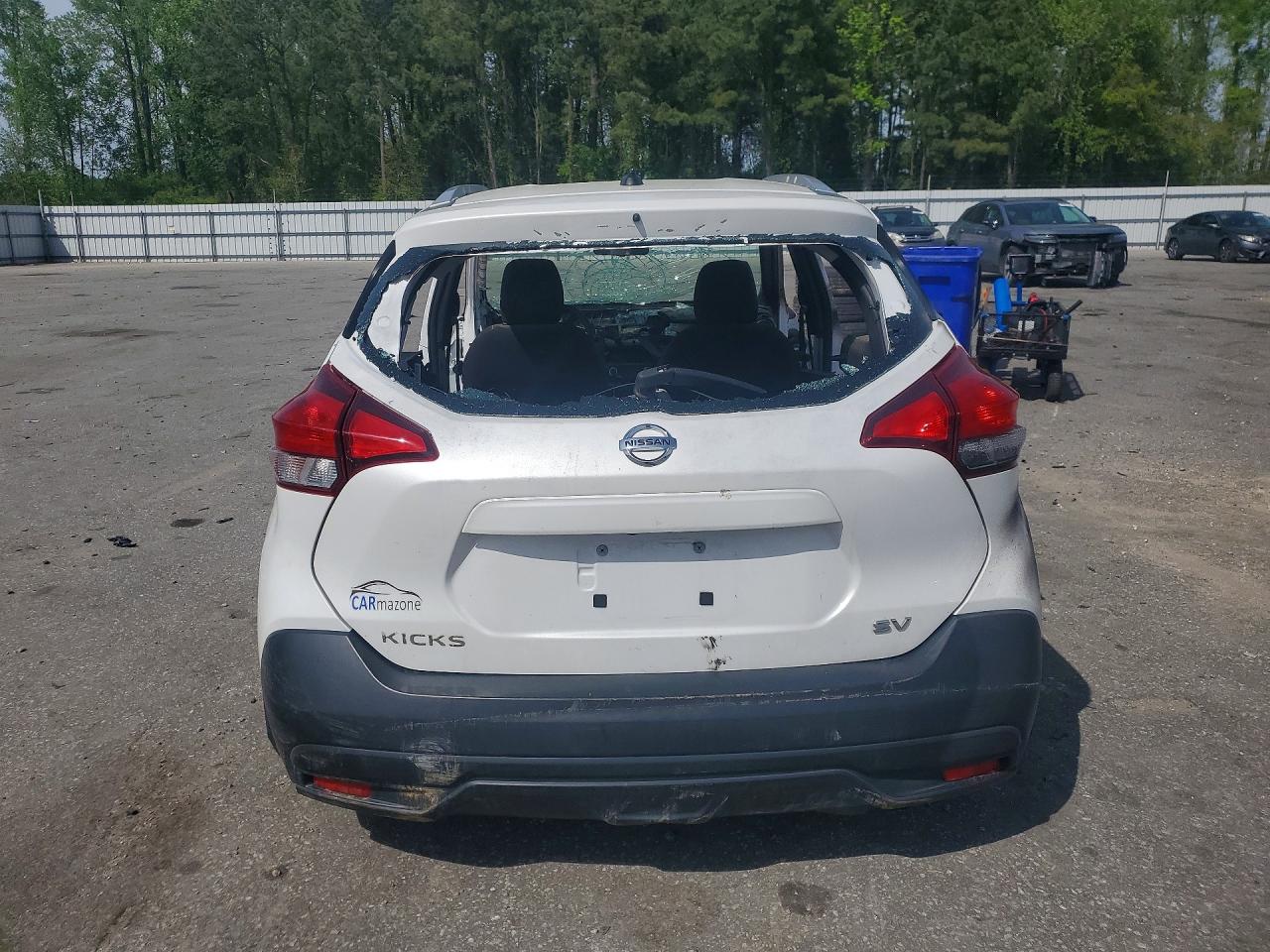 2019 NISSAN KICKS SV photo 11