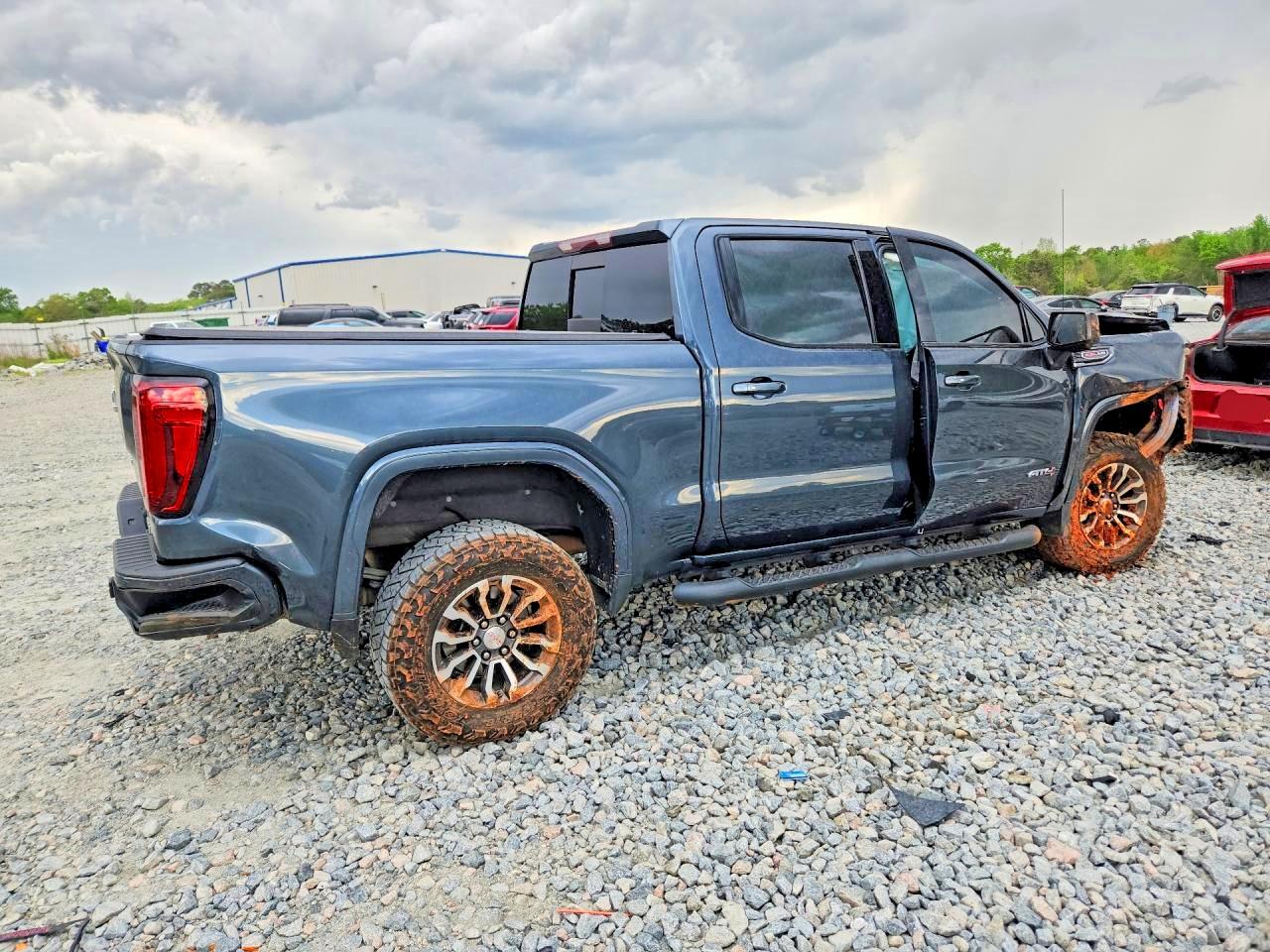 2020 GMC SIERRA K1500 AT4 photo 7