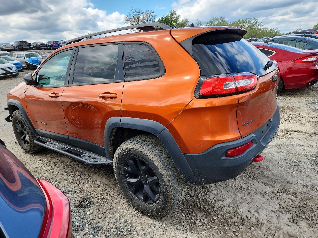 2016 JEEP CHEROKEE TRAILHAWK photo 4