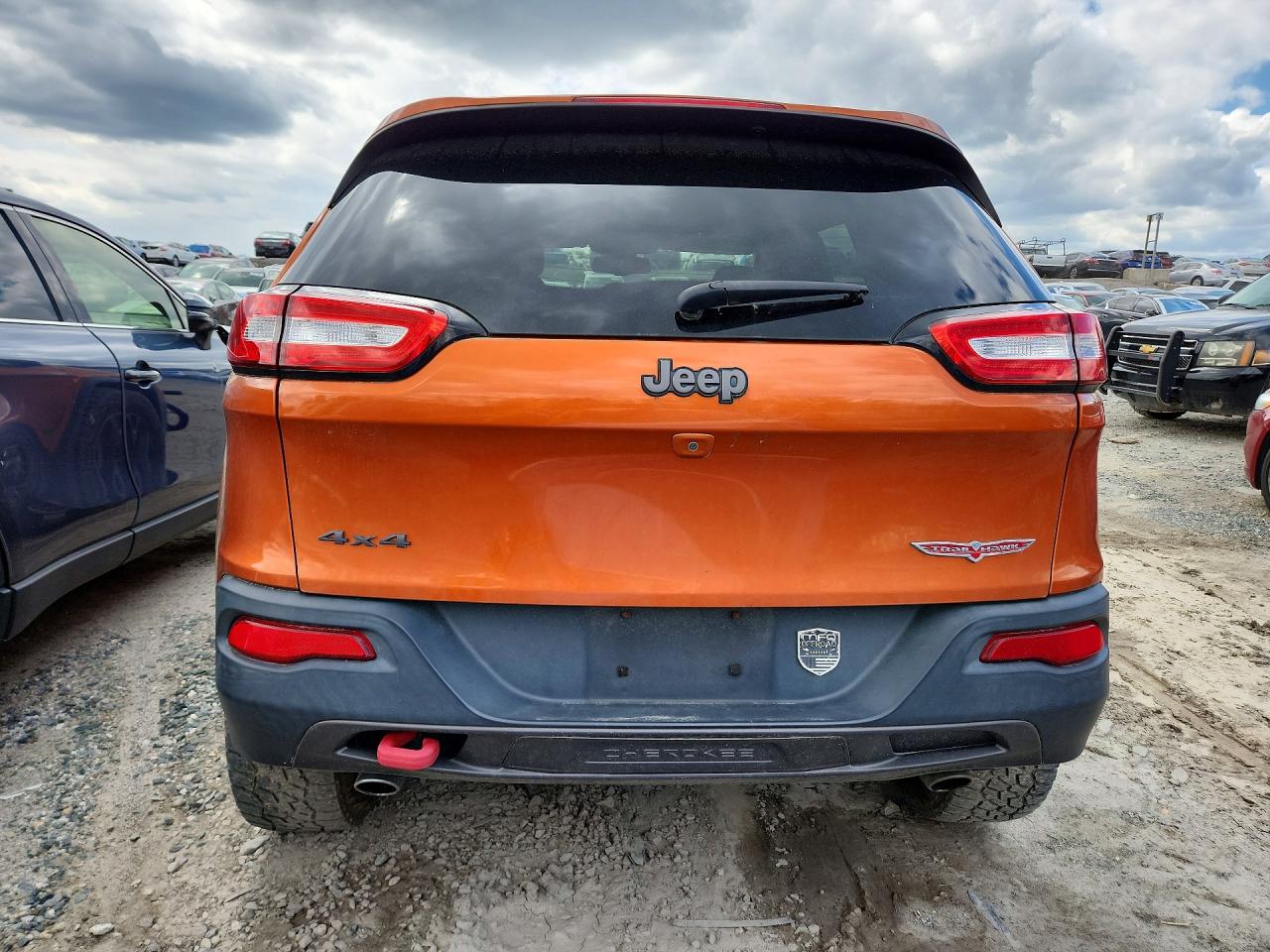 2016 JEEP CHEROKEE TRAILHAWK photo 16