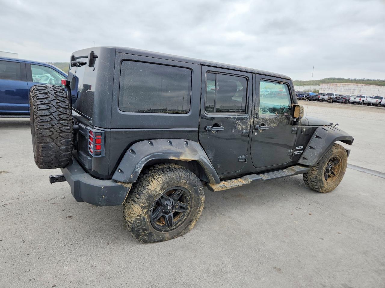 2012 JEEP WRANGLER UNLIMITED SPORT photo 5