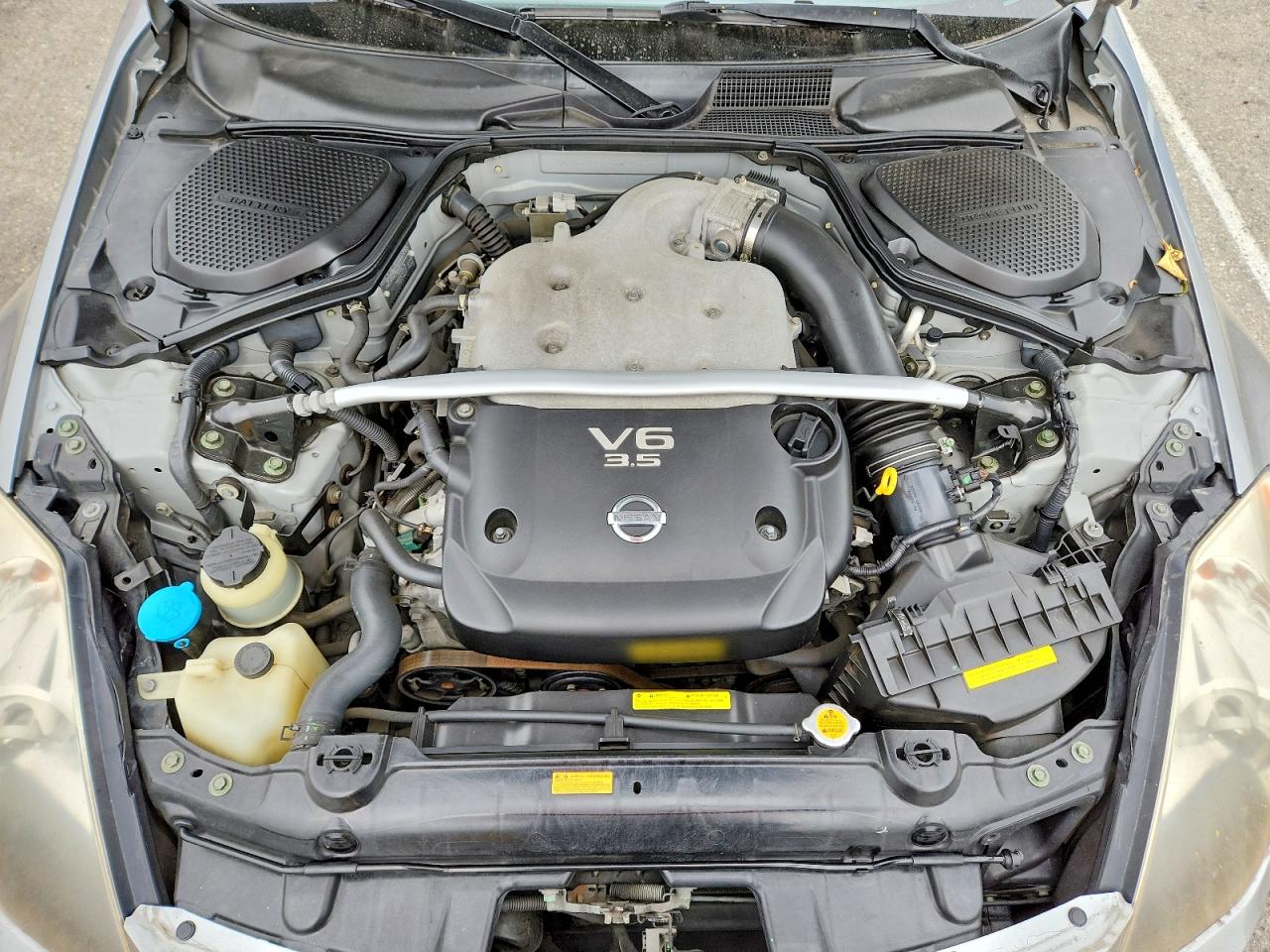 2004 NISSAN 350Z BASE photo 11