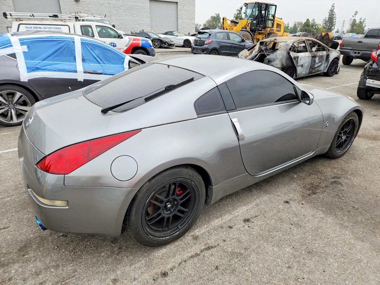 2004 NISSAN 350Z BASE photo 3
