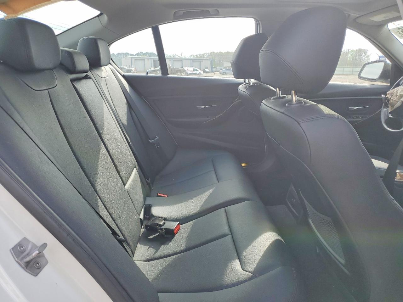 2016 BMW 320 I photo 28