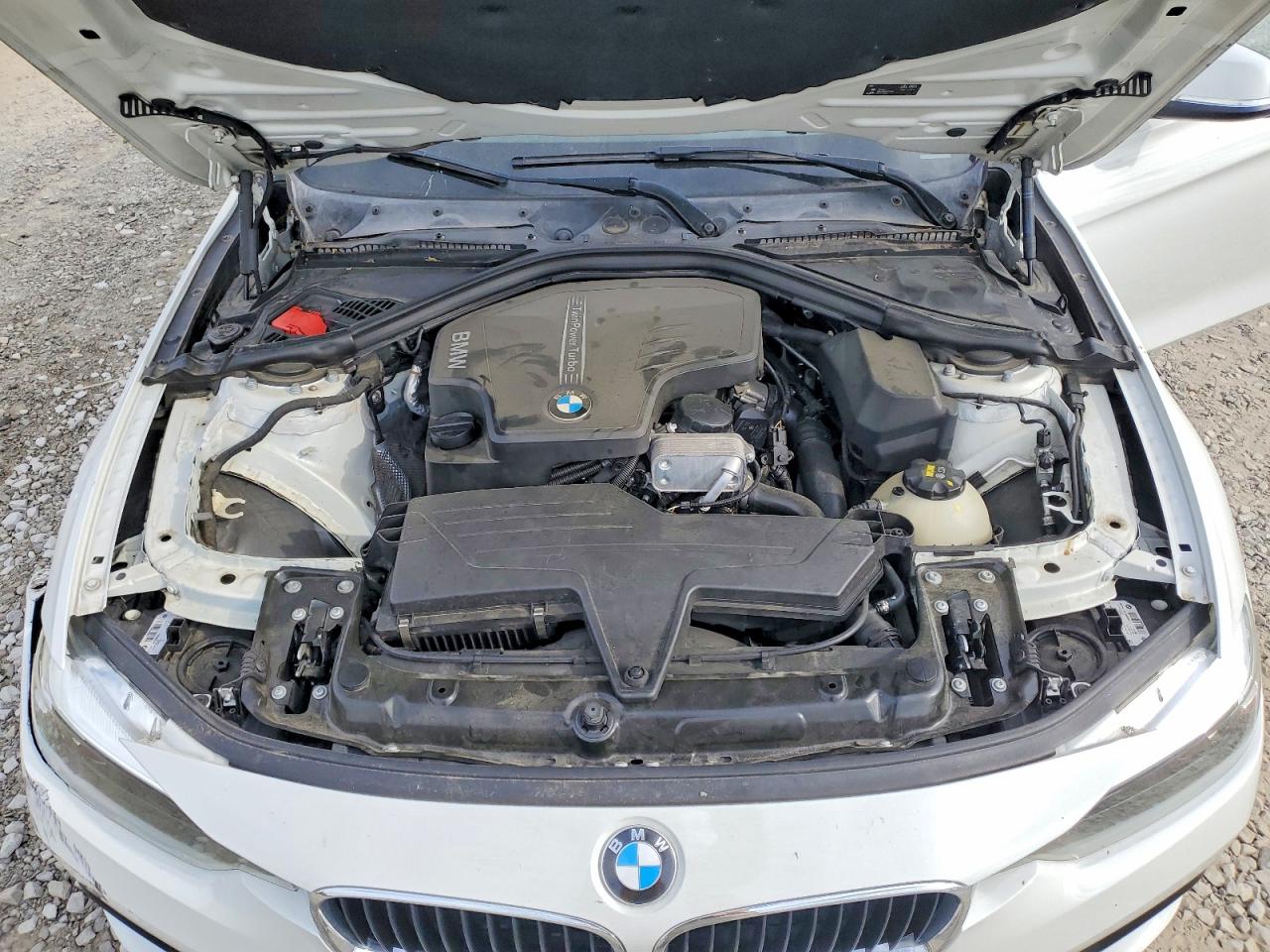 2016 BMW 320 I photo 31