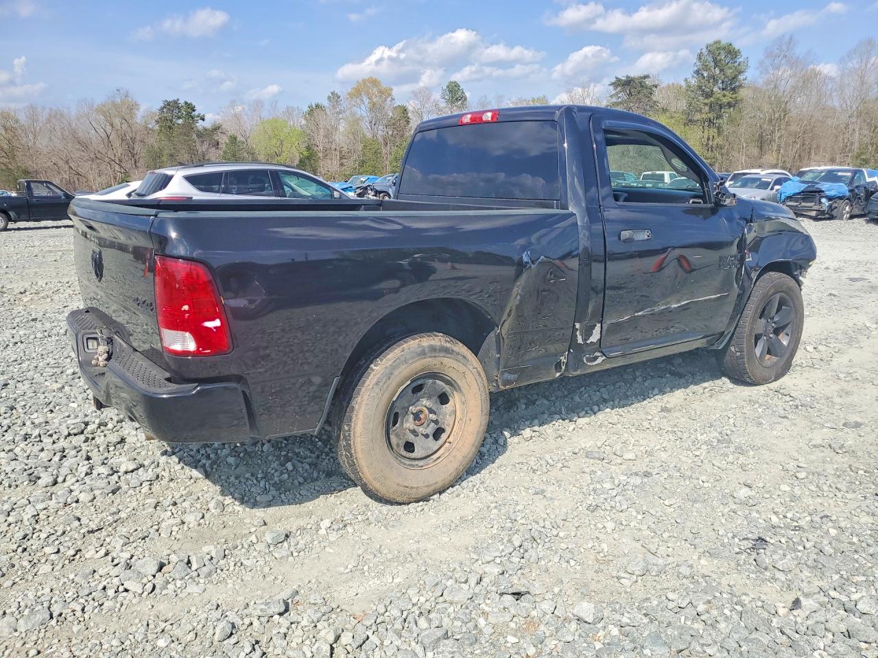 2016 RAM 1500 ST photo 5