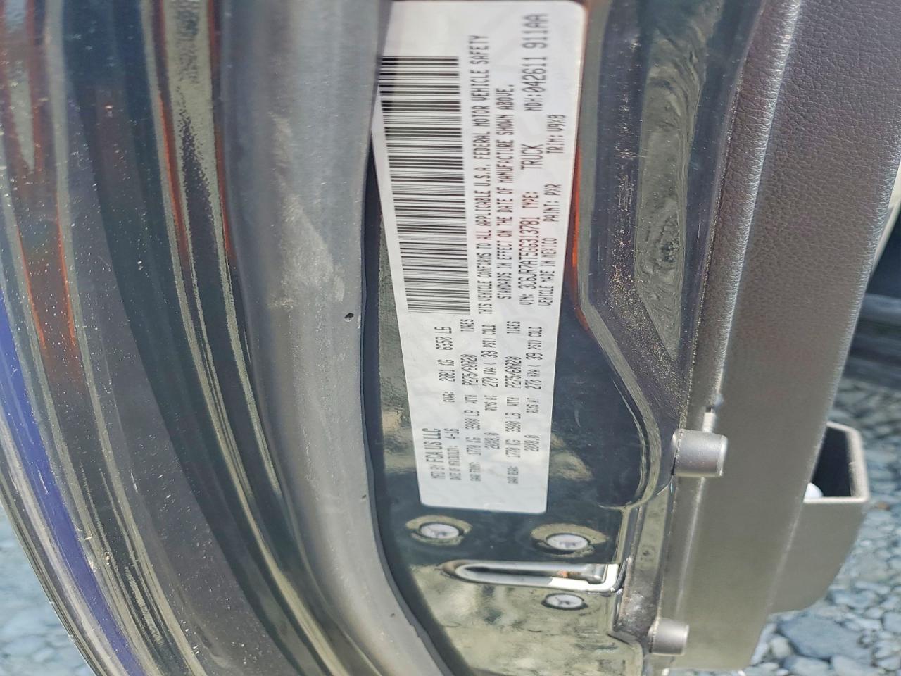 2016 RAM 1500 ST photo 23