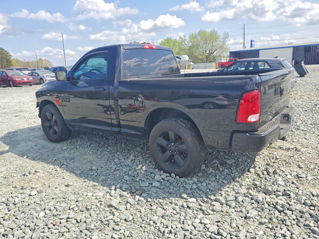 2016 RAM 1500 ST photo 3