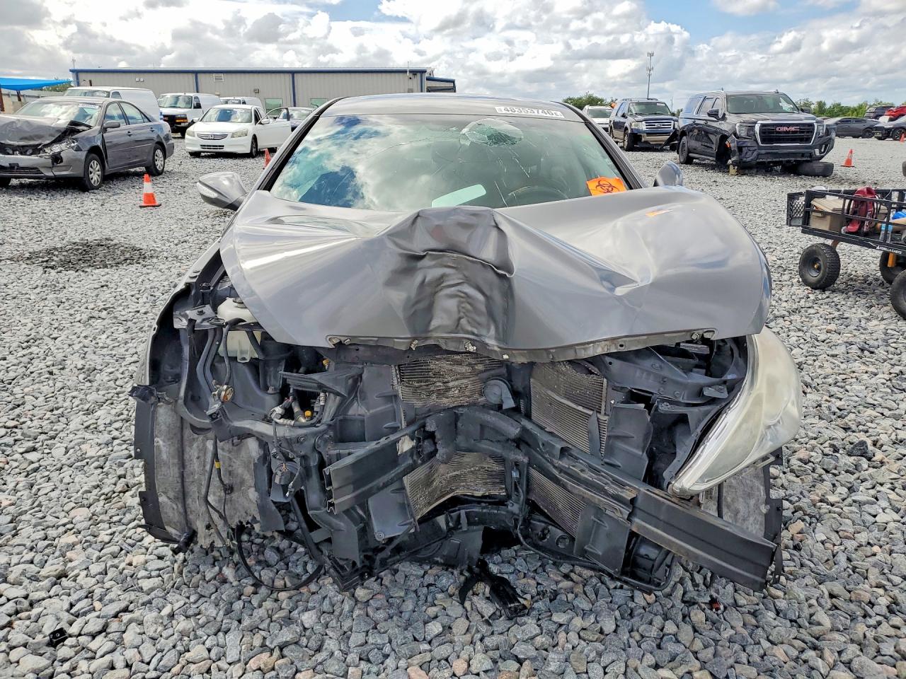 2014 HYUNDAI SONATA SE photo 13