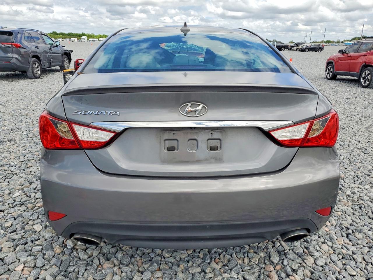 2014 HYUNDAI SONATA SE photo 16