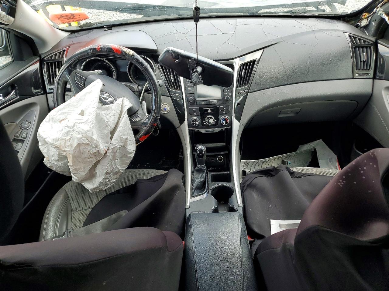 2014 HYUNDAI SONATA SE photo 22