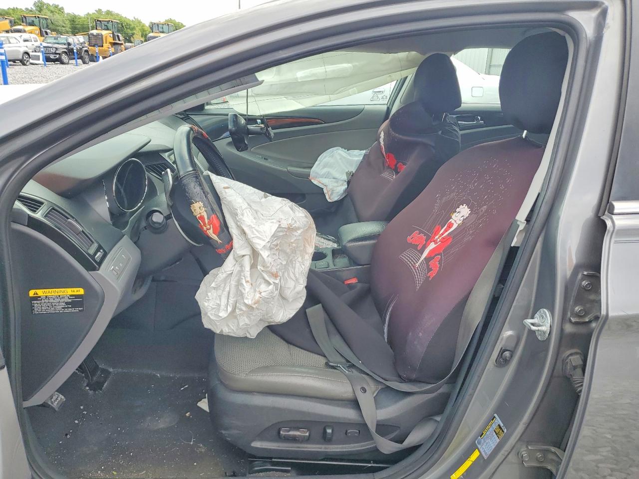 2014 HYUNDAI SONATA SE photo 19